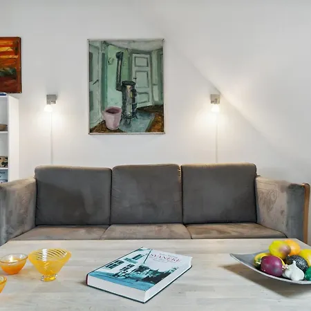 Vivina - 200m From The Sea By Interhome *